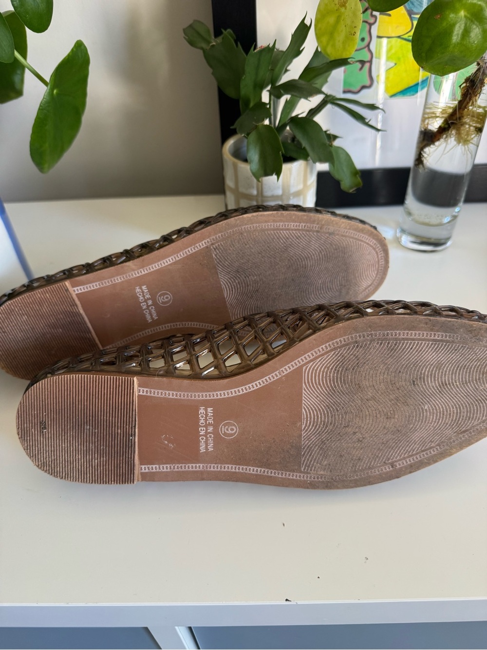 GAP Dark Brown Lattice Jelly Slip-On Flats - Picture 4 of 6